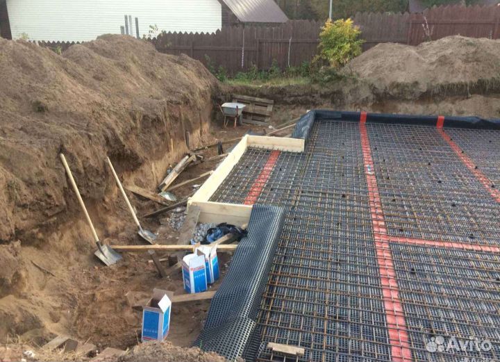 Бригада строителей