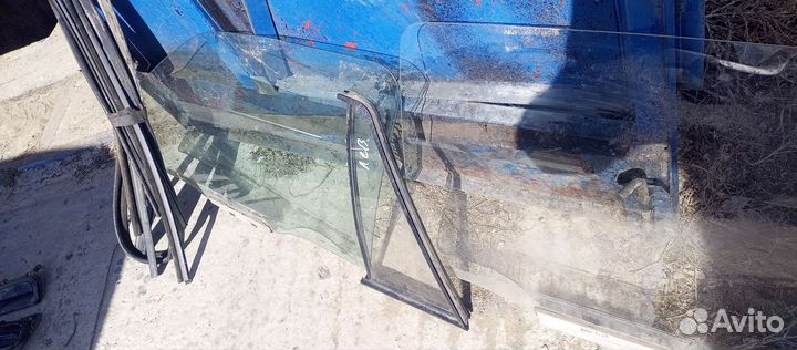 Стекла передней, задней двери и треуголка дэу