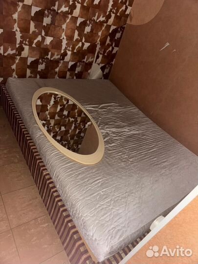 Кровать с матрасом самовывоз