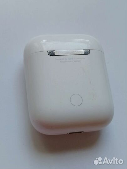 Кейс a1602 для наушников Apple airpods 1/2 б/у