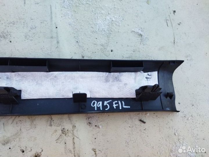 Накладка на порог салона передняя левая Mazda Cx-7