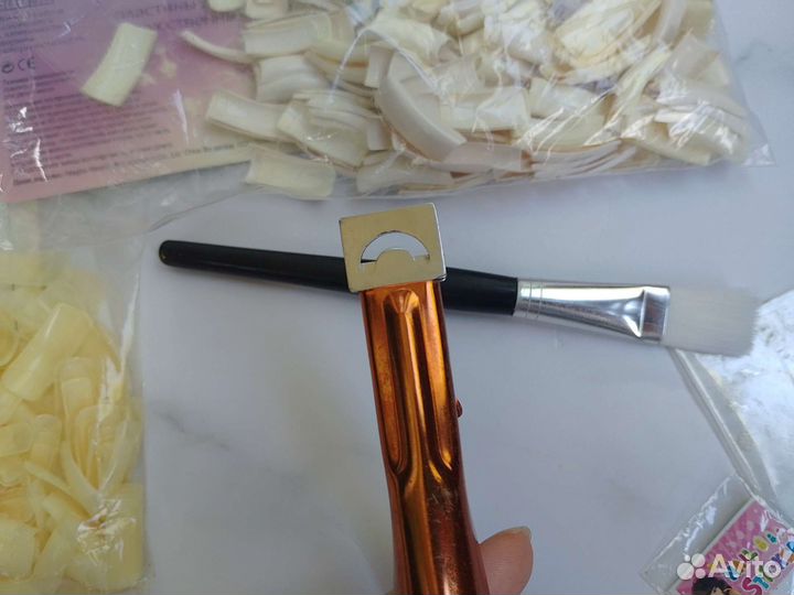 Материалы для наращивания, маникюра, творчества