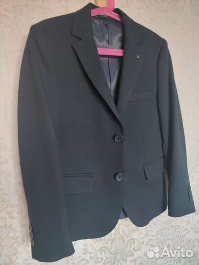 Школьный пиджак для мальчика 7-8 лет