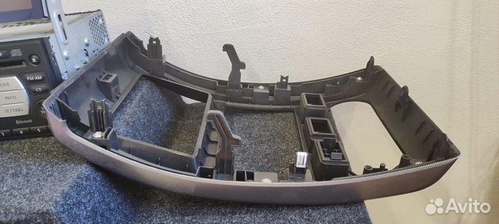 Штатная магнитола с рамкой Nissan Xtrail T31 08г