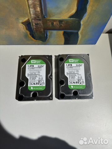 Жесткий диск на 1 тб (2 штуки в наличии)