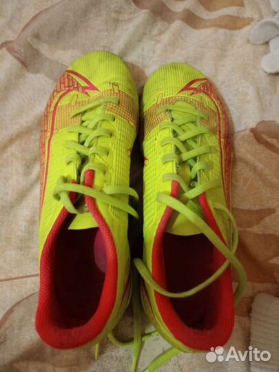 Футбольные бутсы 38 размер Nike