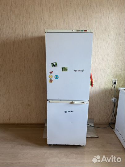 Холодильник атлант бу
