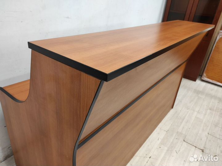 Стойка ресепшен прямая камбио б/у 01038