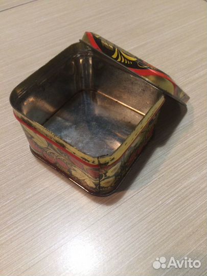 Металлическая коробка СССР