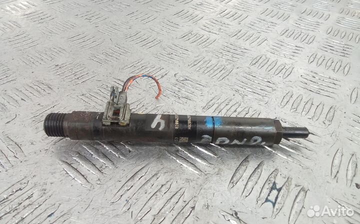 Форсунка дизельная nissan note E11 3-9 дней