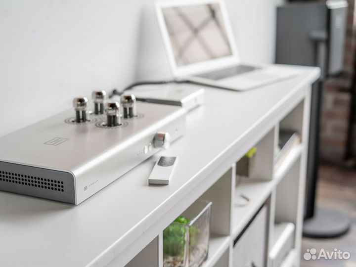 Schiit Freya+ балансный предусилитель, silver