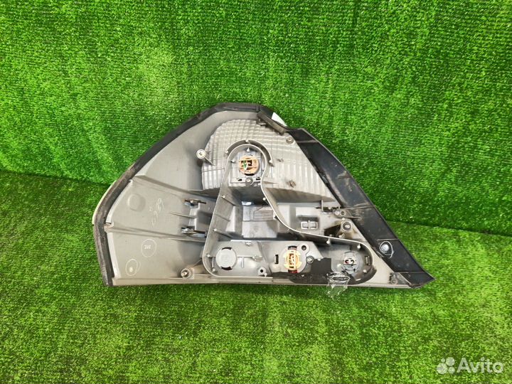 Стоп сигнал toyota mark II GX110 2000 контрактная