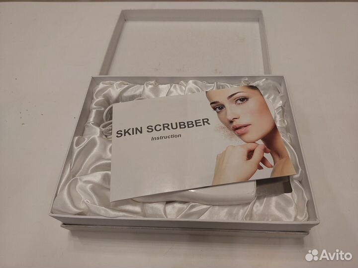 Ультразвуковой прибор для чистки лица