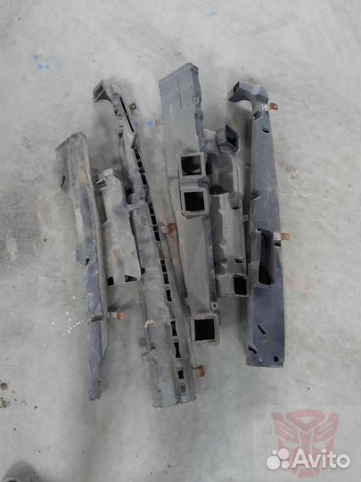 Воздуховоды Nissan Diesel CW520HN 1995