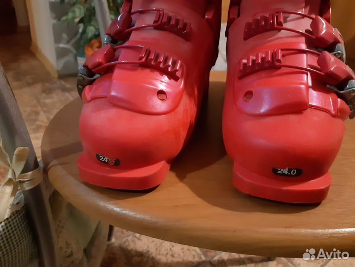 Ботинки горнолыжные женские (юниорские) salomon