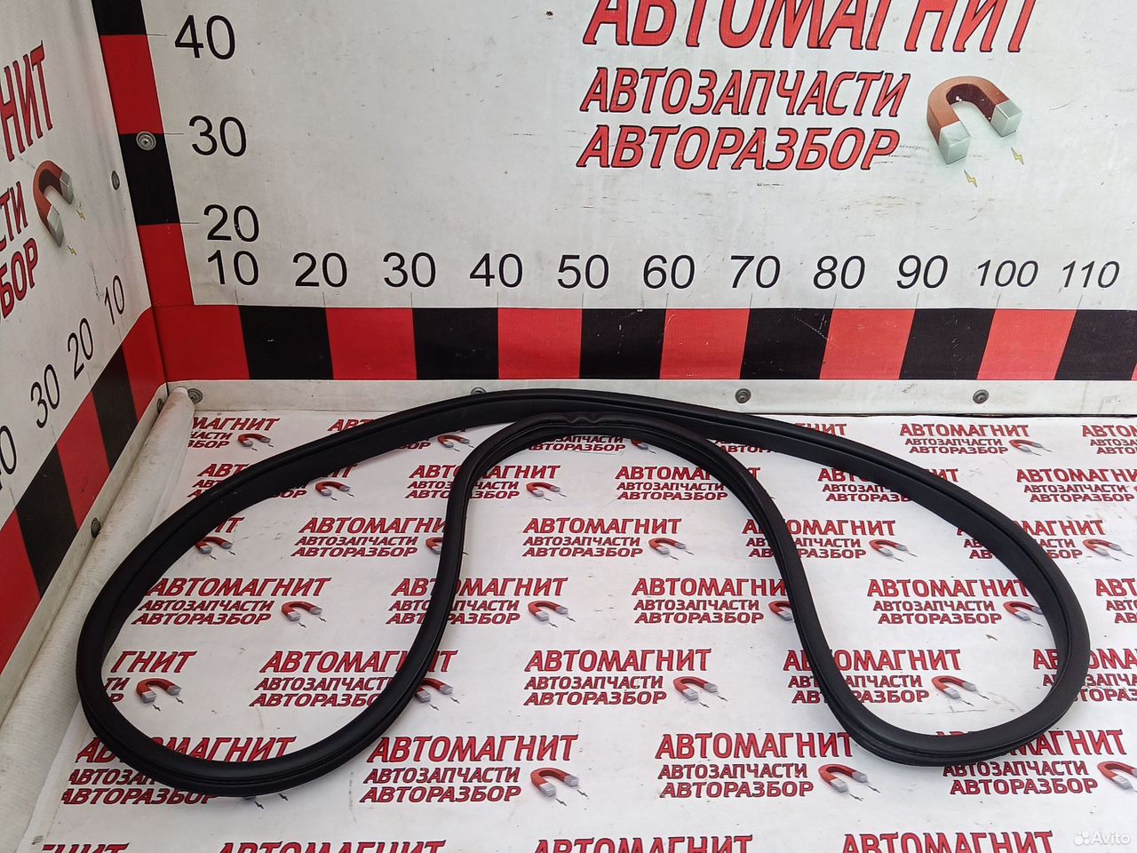 Уплотнитель двери задней левой Джили Кулрей SX11