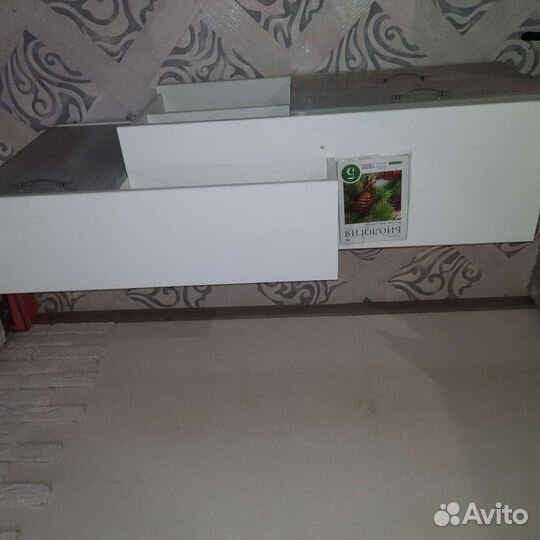 Тумба под телевизор