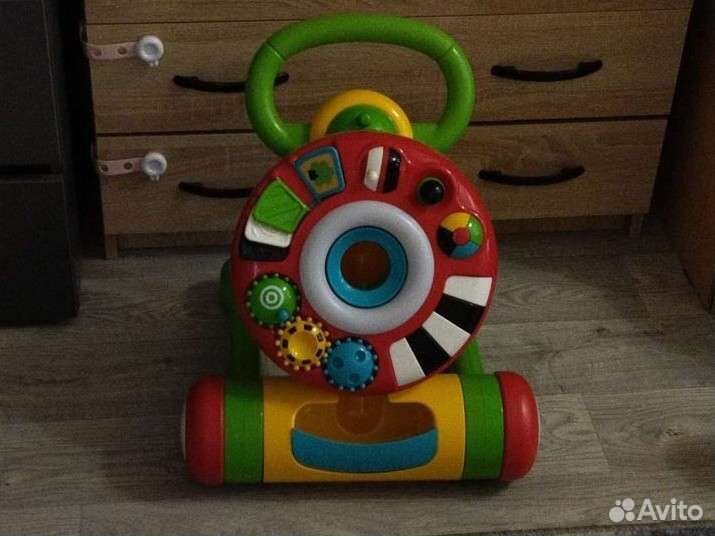 Развивающий бизиборд каталка