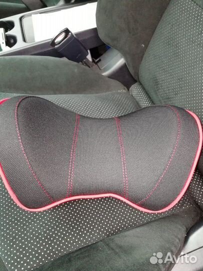 Подушки подголовник на автомобиль