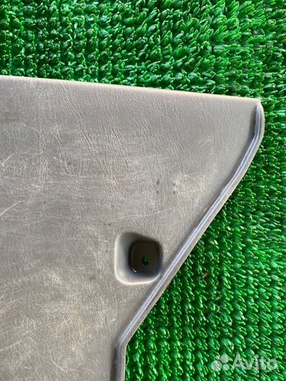 Обшивка стойки лев. перед. Toyota Tundra, Sequoia