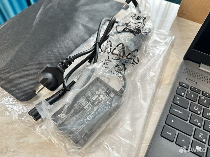 Новый ноутбук Hp 15.6 Ryzen 3 3250U + Radeon gddr5