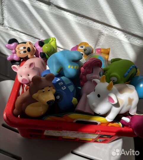 Игрушки для купания в ванной пакетом