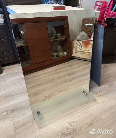 Зеркала настенные б/у