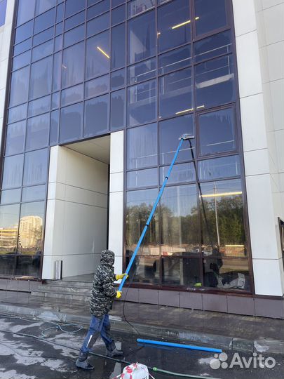 Мойка окон комерческих зданий