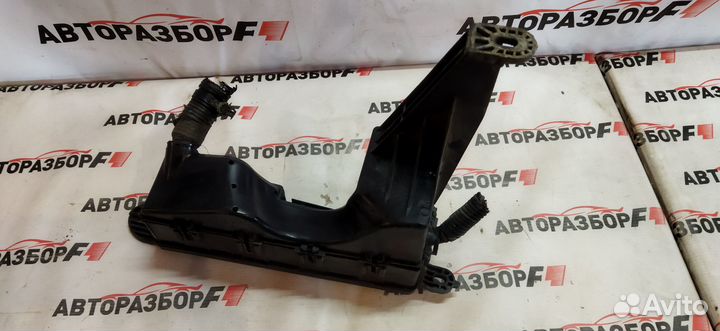 Geely emgrand EC7 Блок предохранителей моторный