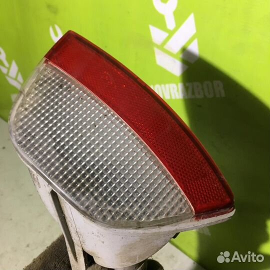 Фонарь задний в бампер правый Форд Фокус 1