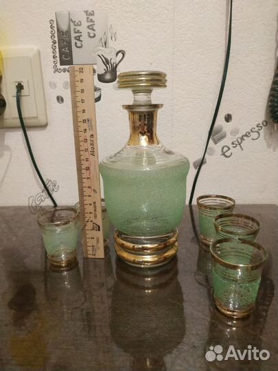 Штоф,стопки.Креманка,маслёнка.Рюмки.Бокалы