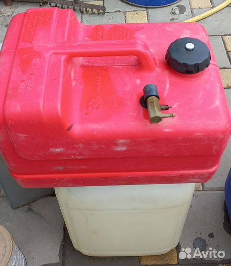 Топливный бак для лодочного мотора
