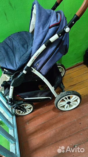 Прогулочная коляска