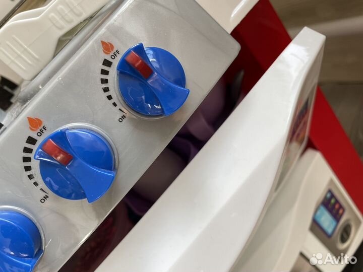 Детская игровая кухня с водой