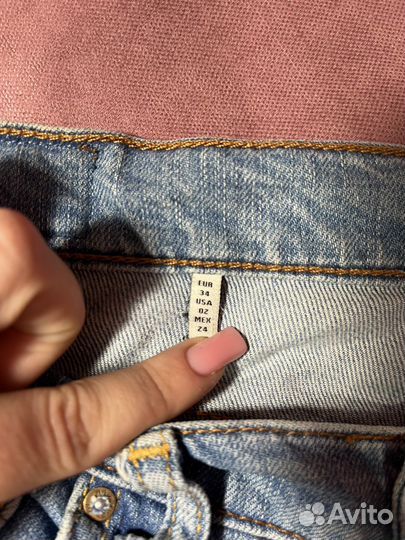 Джинсы женские голубые прямые с дырками zara XS