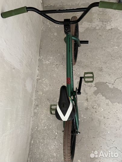 Трюковой велосипед BMX