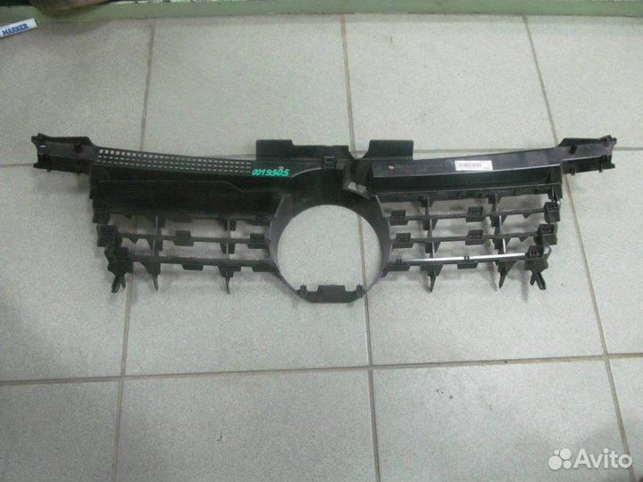Решетка радиатора Volkswagen Bora 1999-2005