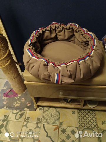 Лежанка для кошек и небольших собак