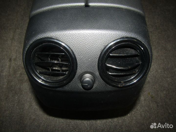 Консоль подлокотника Мерседес 253 A2538300000