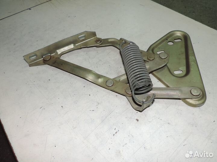 Петля капота газ-3307 левая правая (оао газ)