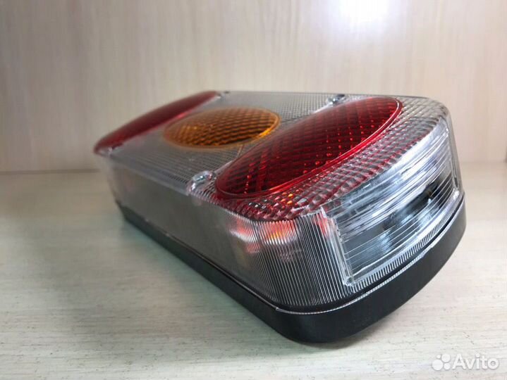 Фонарь задний на прицеп MD-036 L левый