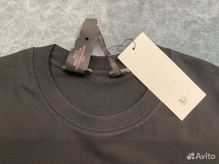 Футболка Vlone