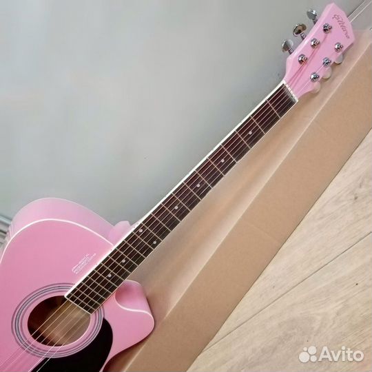Гитара новая