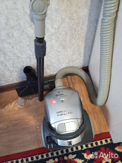 Пылесос Vitek