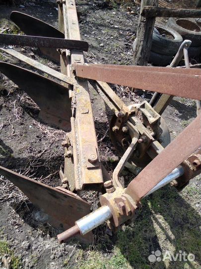 3х корпусной плуг