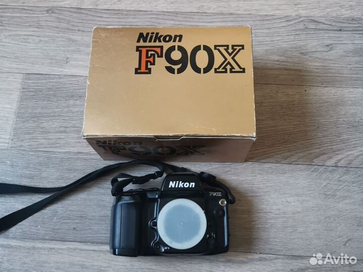 Пленочный фотоаппарат Nikon F90X