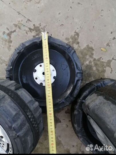 Колеса для детского электромобиля