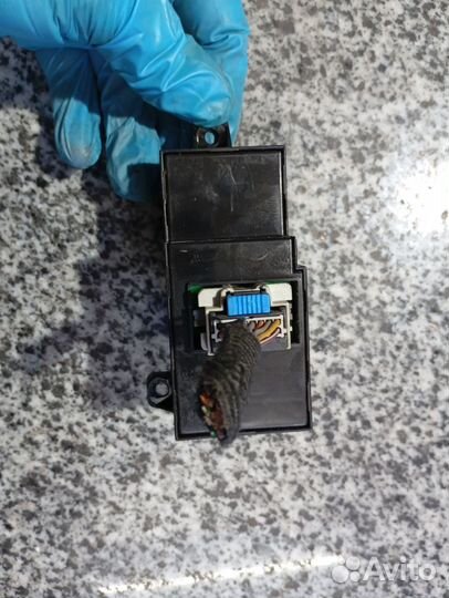 Блок управления зеркалами Chevrolet Epica