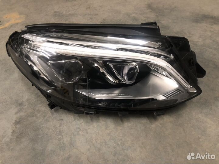Фара правая на Mercedes GLE166 GLE292