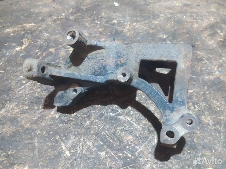 Кронштейн генератора Ford Mondeo I (1993—1996) 1, I, FD